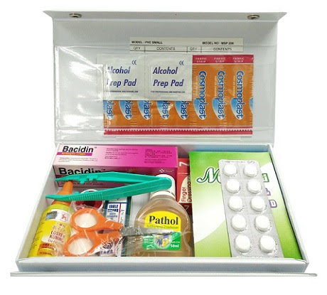 kelengkapan untuk berkhemah